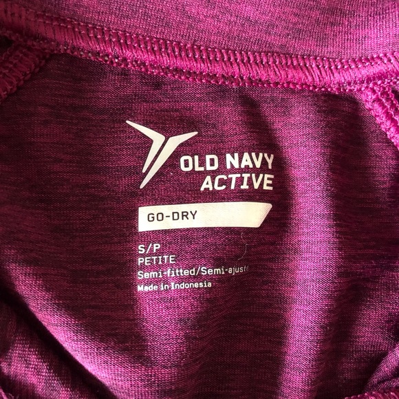 Petite S Old Navy active half zip pullover - Picture 2 of 6